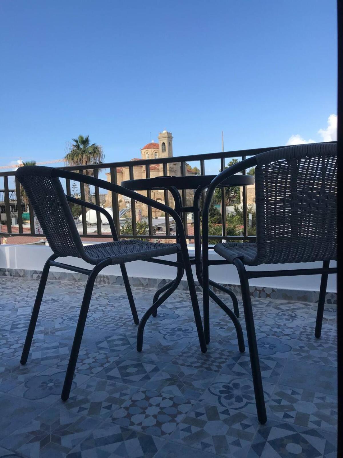 Papadavid Apartments Пафос Экстерьер фото