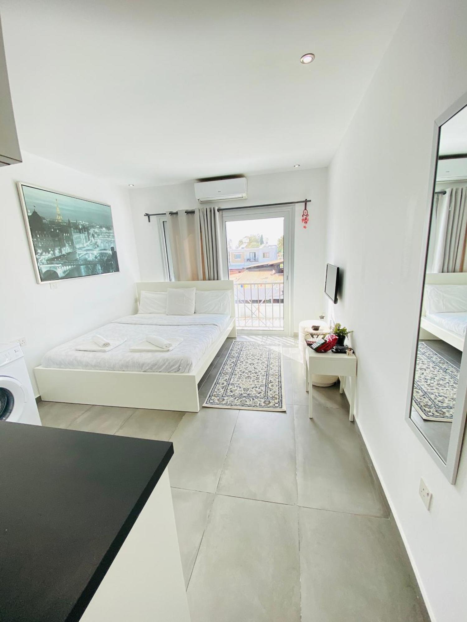 Papadavid Apartments Пафос Экстерьер фото