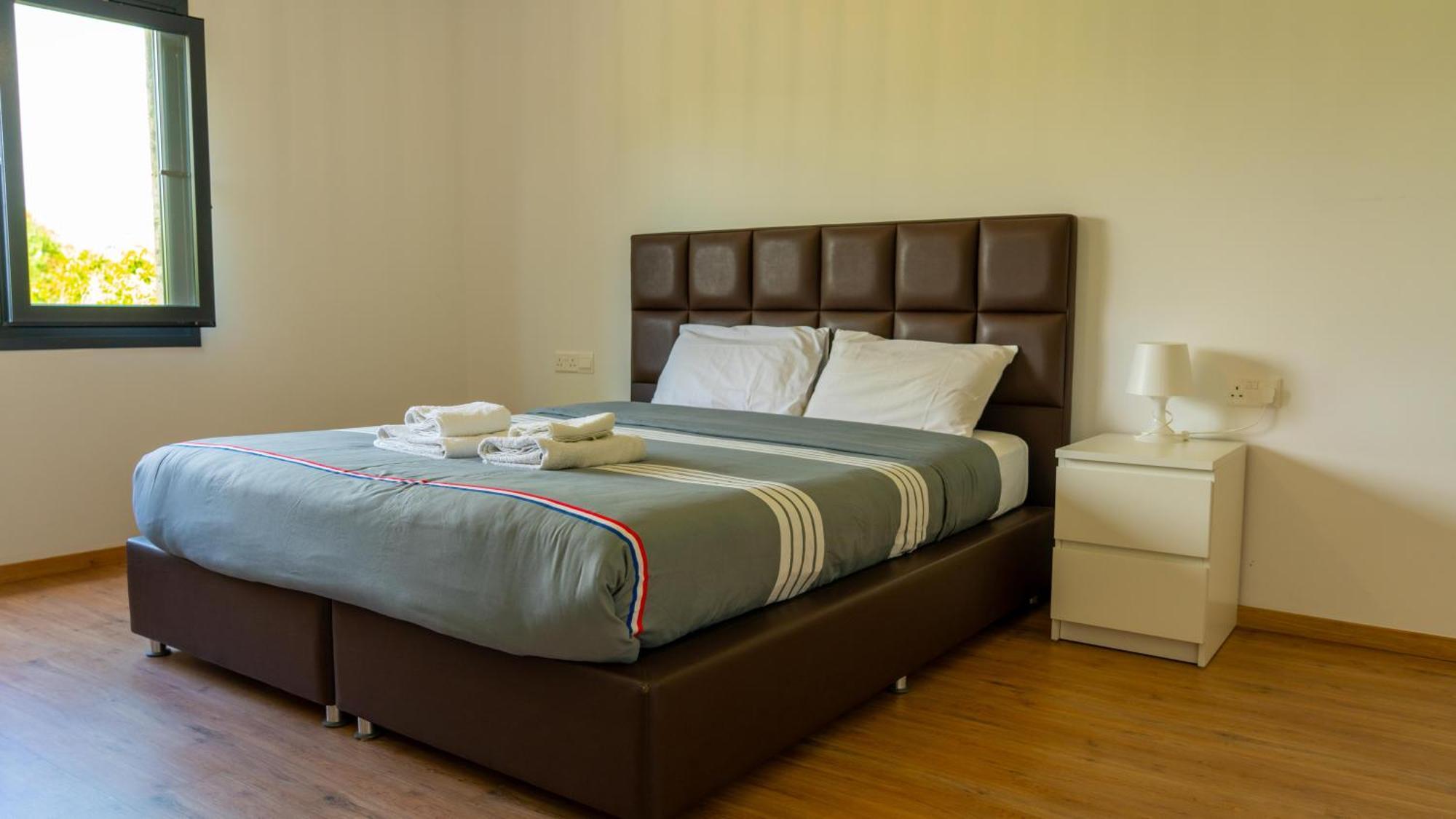 Papadavid Apartments Пафос Экстерьер фото