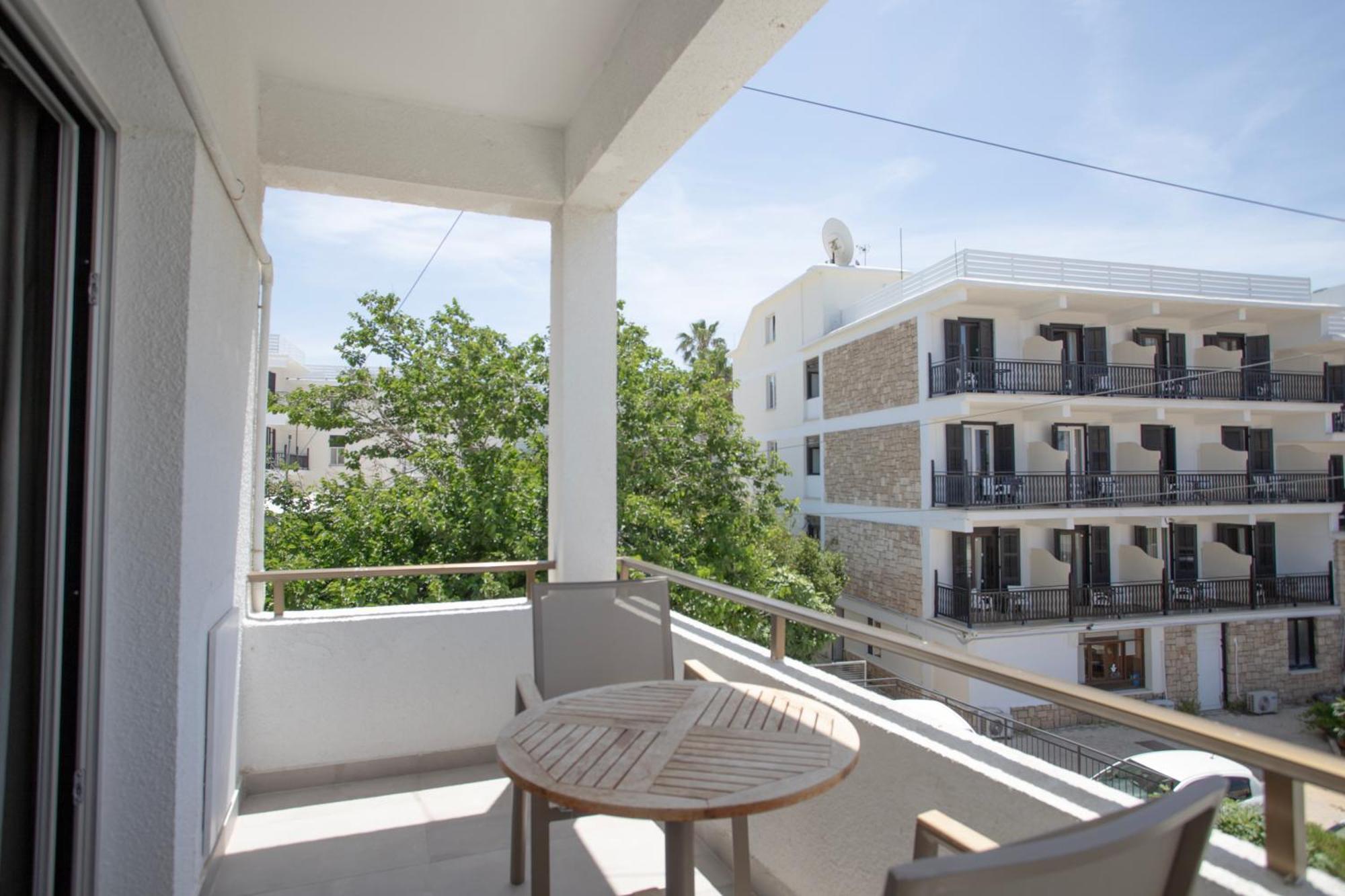 Papadavid Apartments Пафос Экстерьер фото